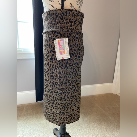 CASSIE BY LULAROE PENCIL SKIRT.      B-206 - Picture 4 of 10